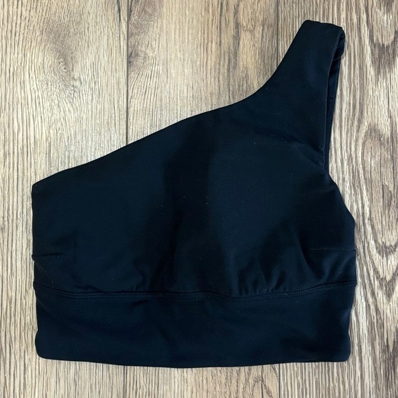 Lululemon Align Aysmmetrical Bra In Black Size 4 Has Pads - Picture 2 of 4